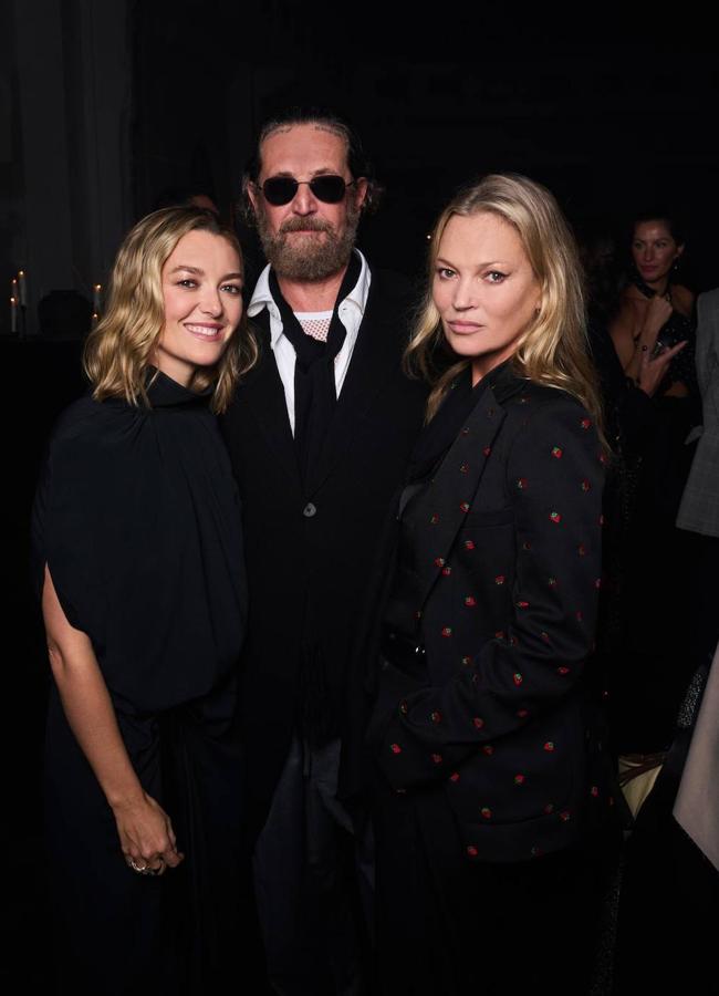 Marta Ortega, Stefano Pilati y Kate Moss. / Cortesía de Zara y Saskia Lawaks