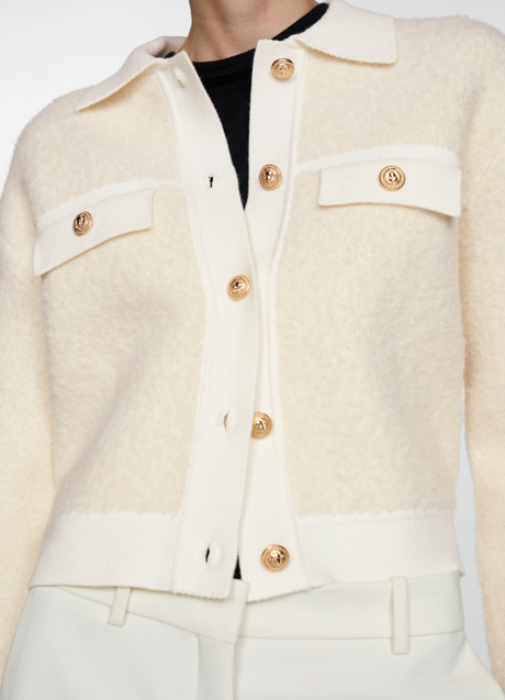 Chaqueta blanca de Mango (59,99 euros)