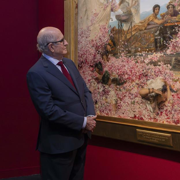 Pérez Simón, ante 'Las rosas de Heliogábalo', de Alma Tadema. 