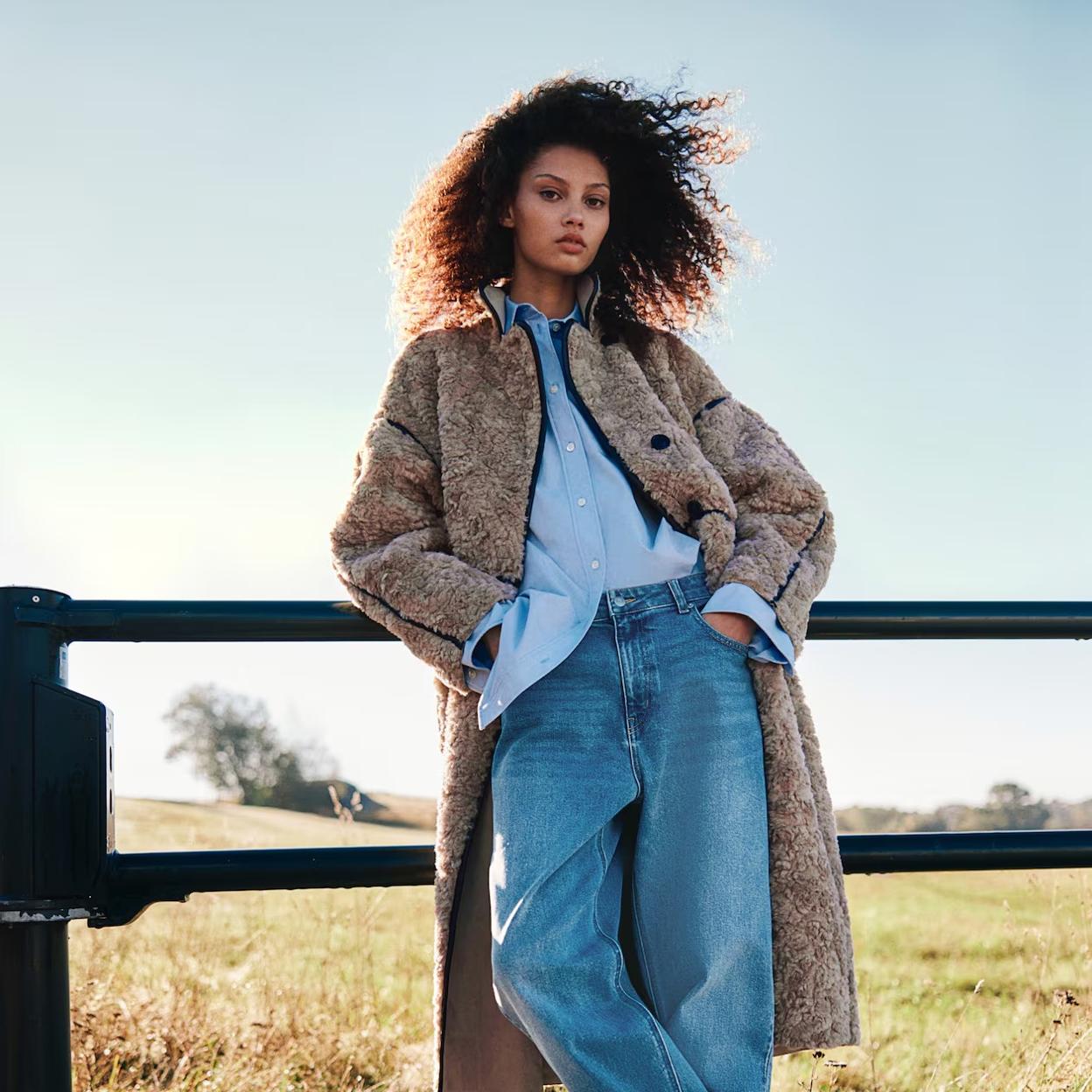 Aquí están las mejores compras, desde chaquetas a vestidos de punto, para llevar sin parar en la recta final del año./H&M