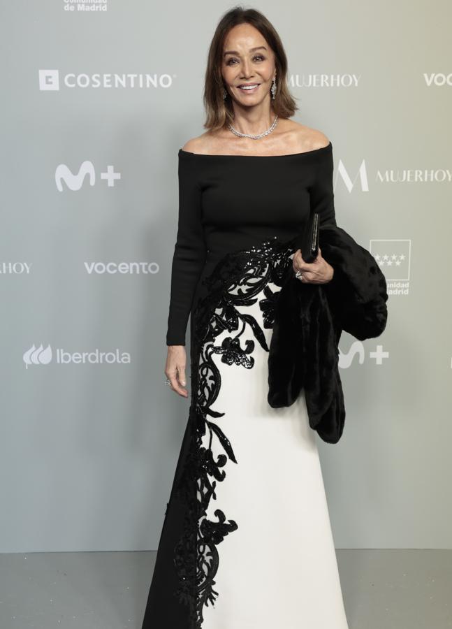 Isabel Preysler en los Premios Mujerhoy 2024 (GTRES)