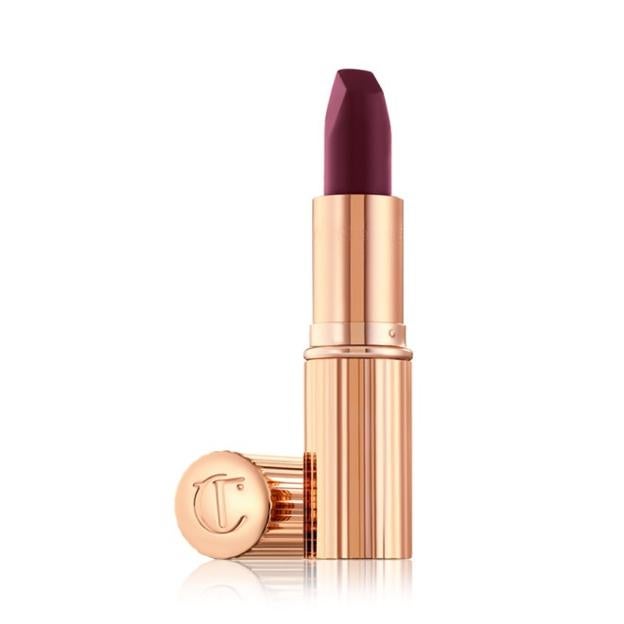 Barra de labios Matte Revolution Lipstick en Festival Magic de Charlotte Tilbury.