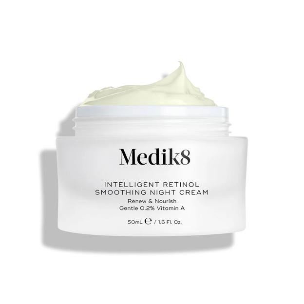 Crema de noche Intelligent Retinol Smoothing Night Cream de Medik8.