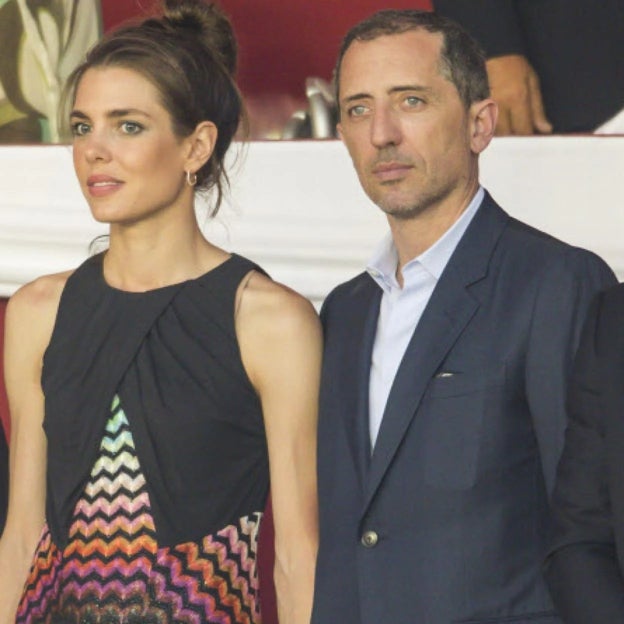 Carlota Casiraghi y Gad Elmaleh,, cuando parecía irles muy bien juntos. 