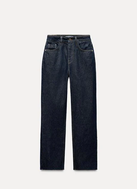 Vaqueros azules de Zara (25,99 euros)