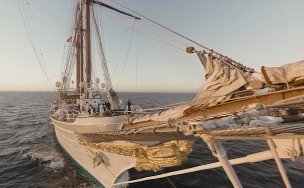 El mascarón de proa del buque escuela Juan Sebastián Elcano. 