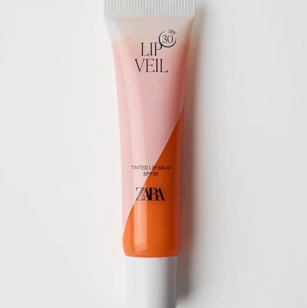 Lip Veil con SPF30 de Zara.