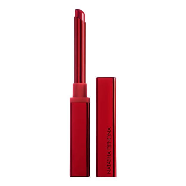 Barra de labios I need a rouge lip styletto de Natasha Denona.