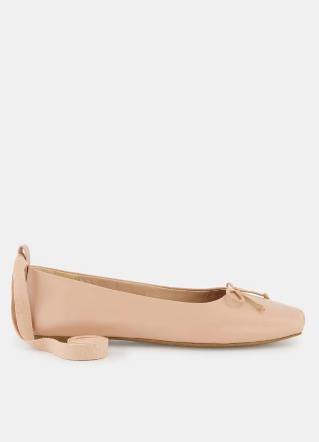 Bailarinas beige de Tintoretto, 34,99 euros.