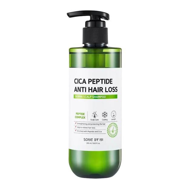 Cica Peptide Anti Hair Loss Derma Scalp Shampoo de Some By Mi. Precio: 17,17 euros