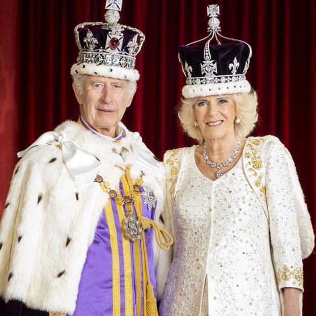 La reina Camilla y el rey Carlos III, el día de su coronación. 