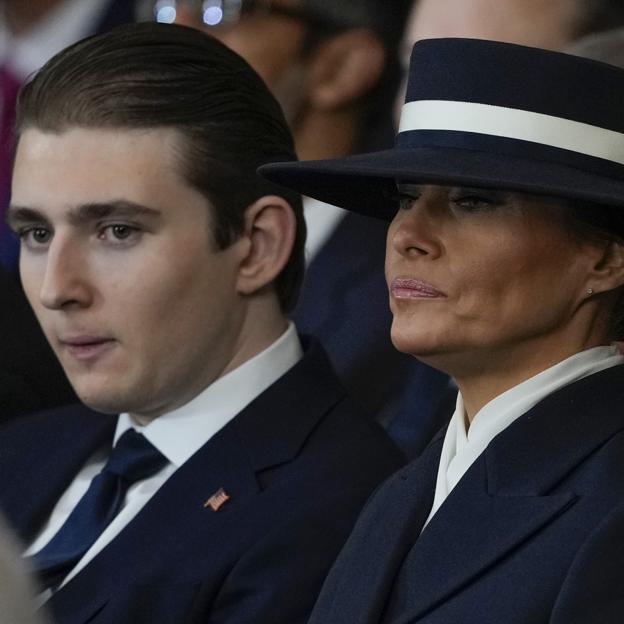 La metamorfosis de Barron, el hijo mimado de Melania Trump: su primer negocio, casa de lujo en Nueva York y viajes en el tiempo