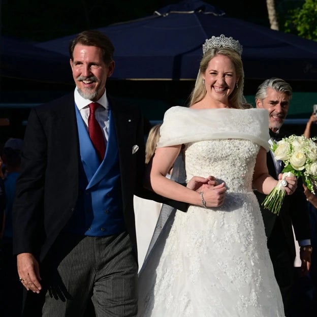 Pablo de Grecia acompañando a su hermana Teodora el día de su boda. 