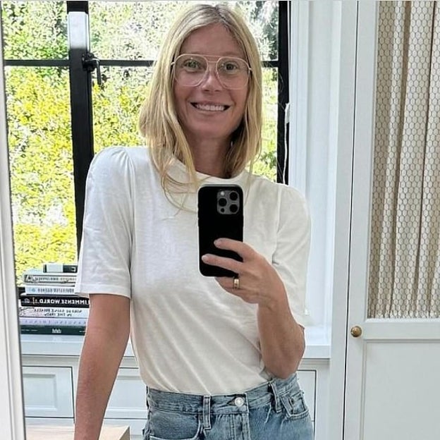 La actriz Gwyneth Paltrow luciendo también un anillo Oura. 