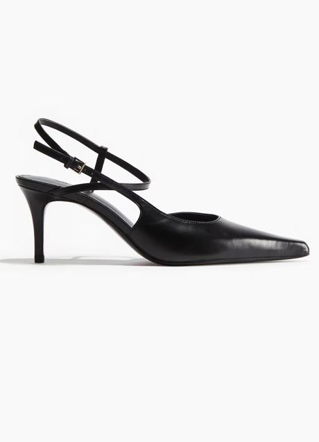 Zapatos negros de H&M (69,99 euros)