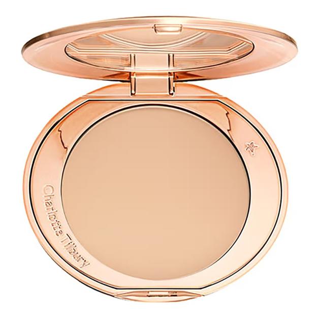 Airbrush Flawless Finish Powder de Charlotte Tilbury. Precio: 51,99 euros