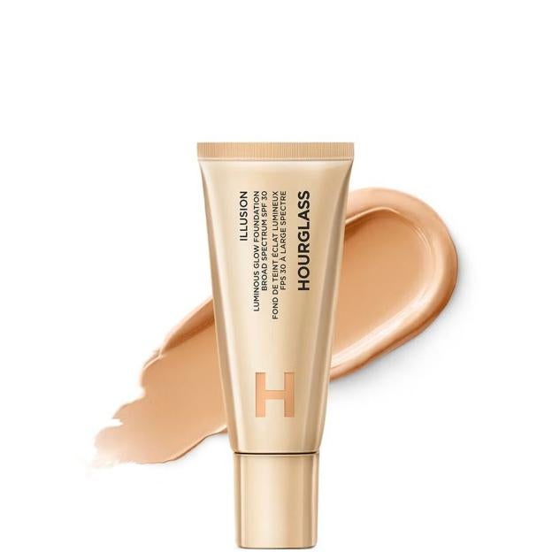 Illusion Luminous Glow Foundation SPF 30 de Hourglass. Precio: 65,54 euros