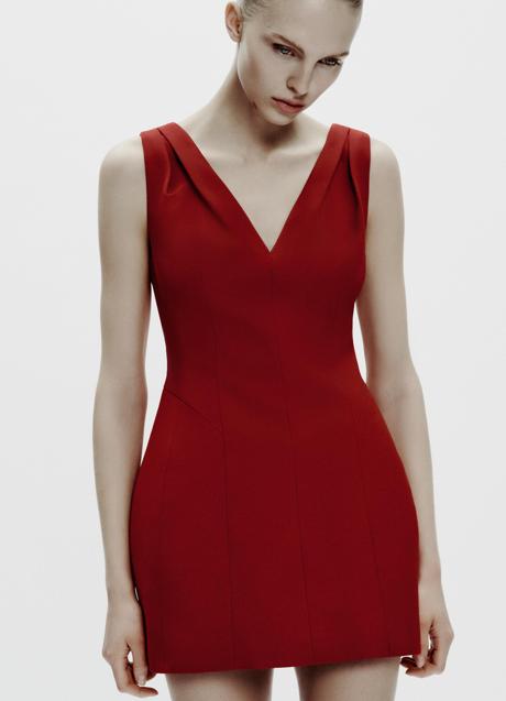 Vestido rojo de Zara (59,99 euros)