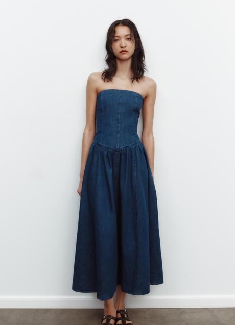 Vestido vaquero de Zara (39,99 euros)