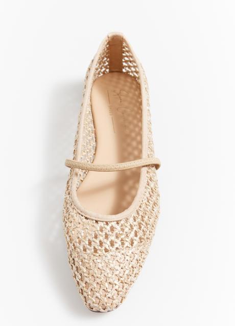 Zapatos calados de Sfera (17,99 euros)