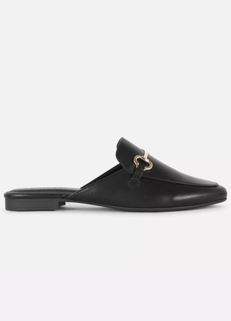 Mocasines negros de Primark (12 euros)