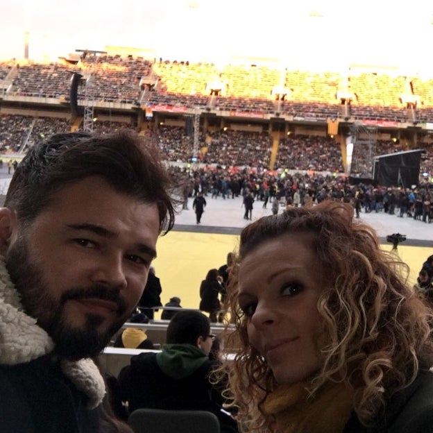 Gabriel Rufián y Mireia Varela en una imagen de sus redes. 