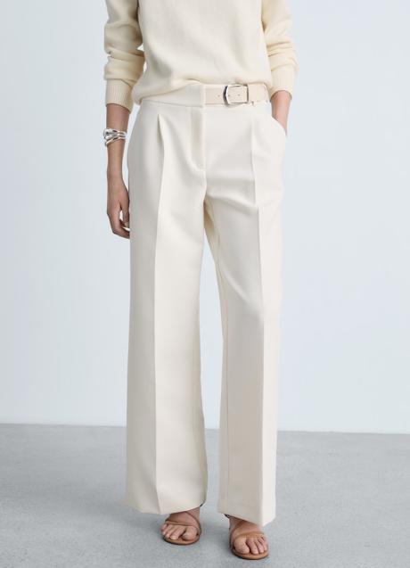 Pantalones blancos de Mango (49,99 euros)