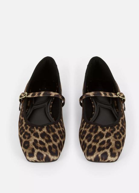 Zapatos con estampado de leopardo de Primark (14 euros)