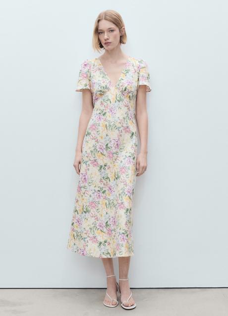 Vestido con estampado de flores de Mango (39,99 euros)